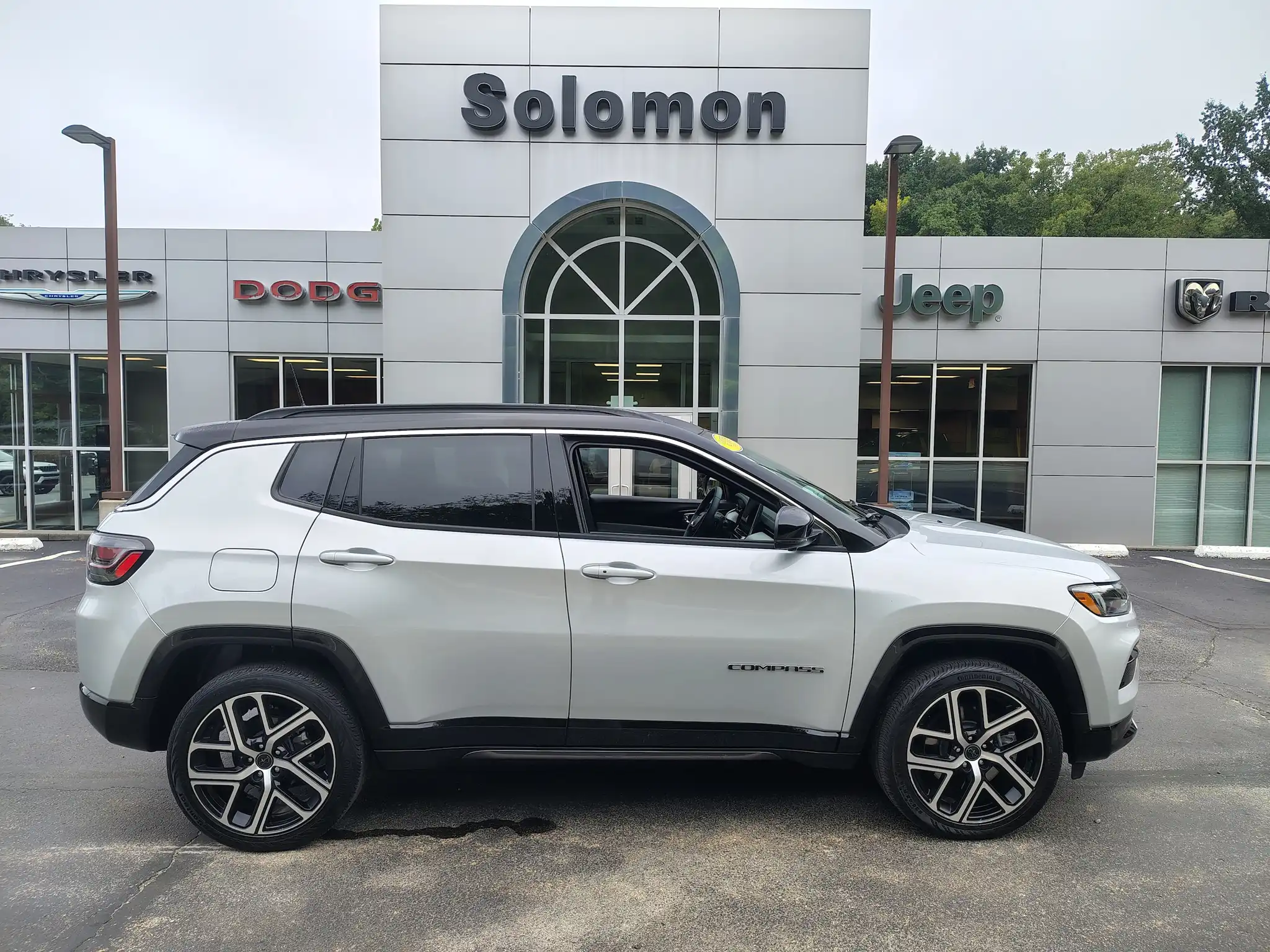 2025 Jeep Compass Limited 4WD's photo
