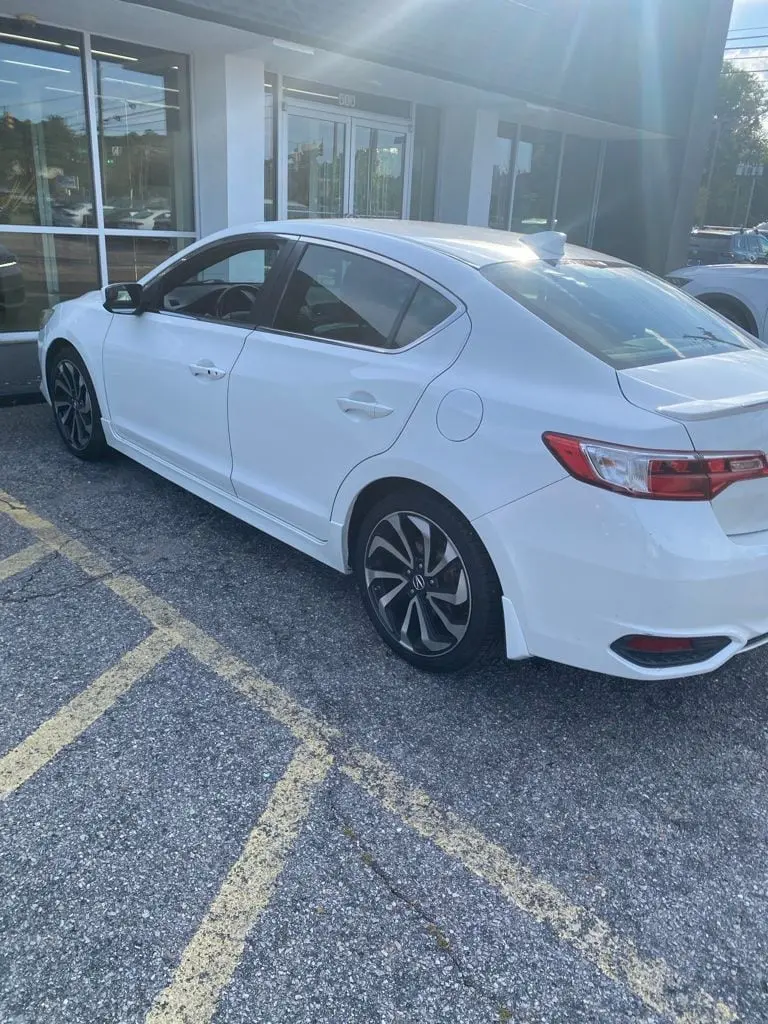 2017 Acura ILX A-Spec Technology Package Plus photo 4