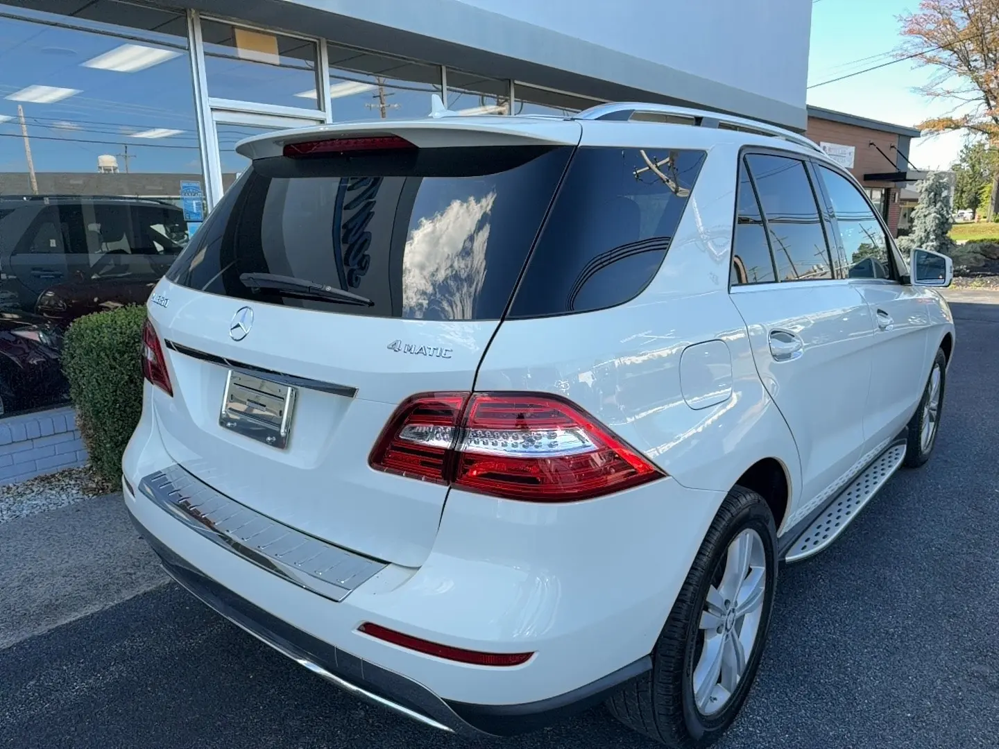 2013 Mercedes-Benz M-Class ML350 4MATIC photo 3