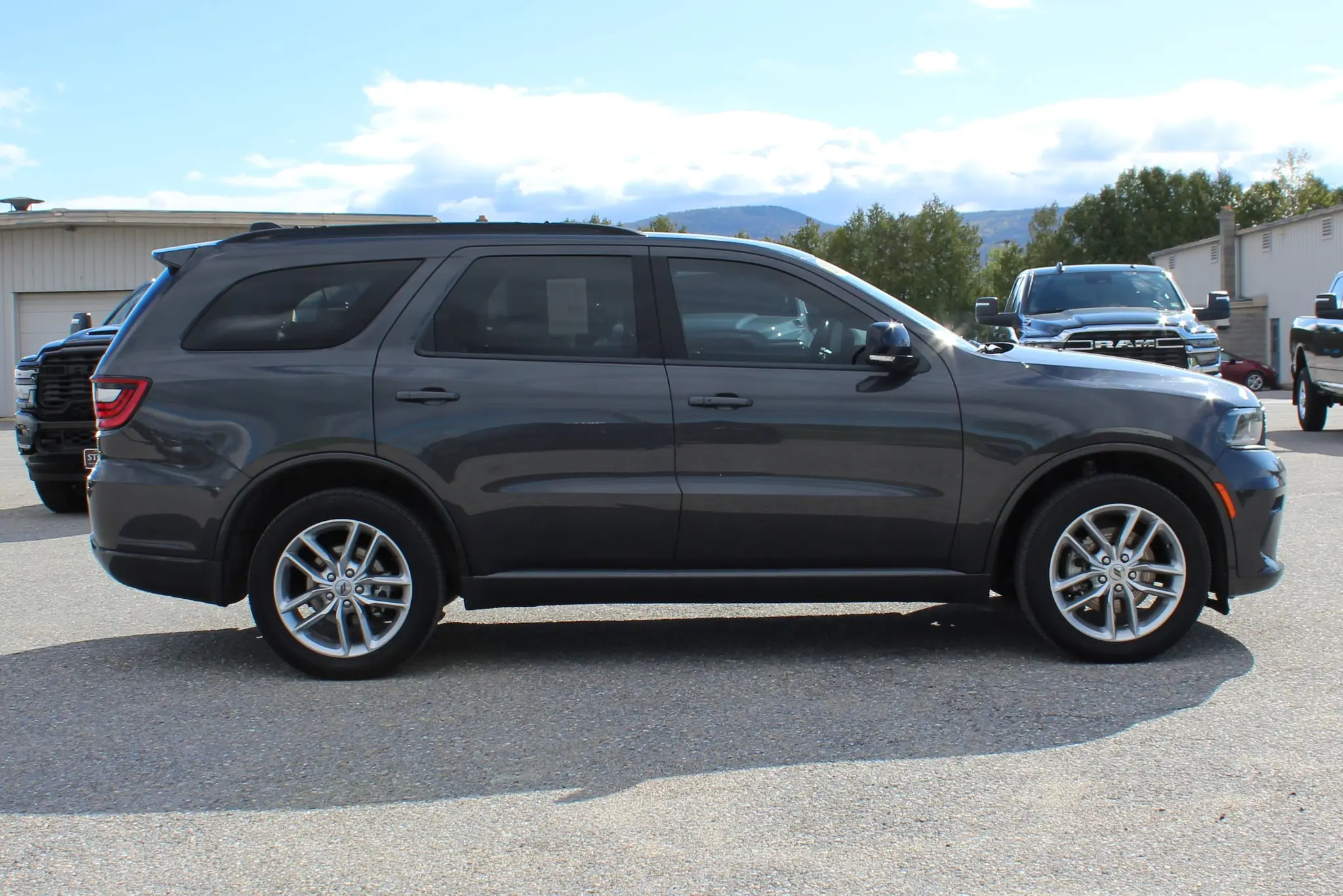 2024 Dodge Durango GT AWD Plus photo 4