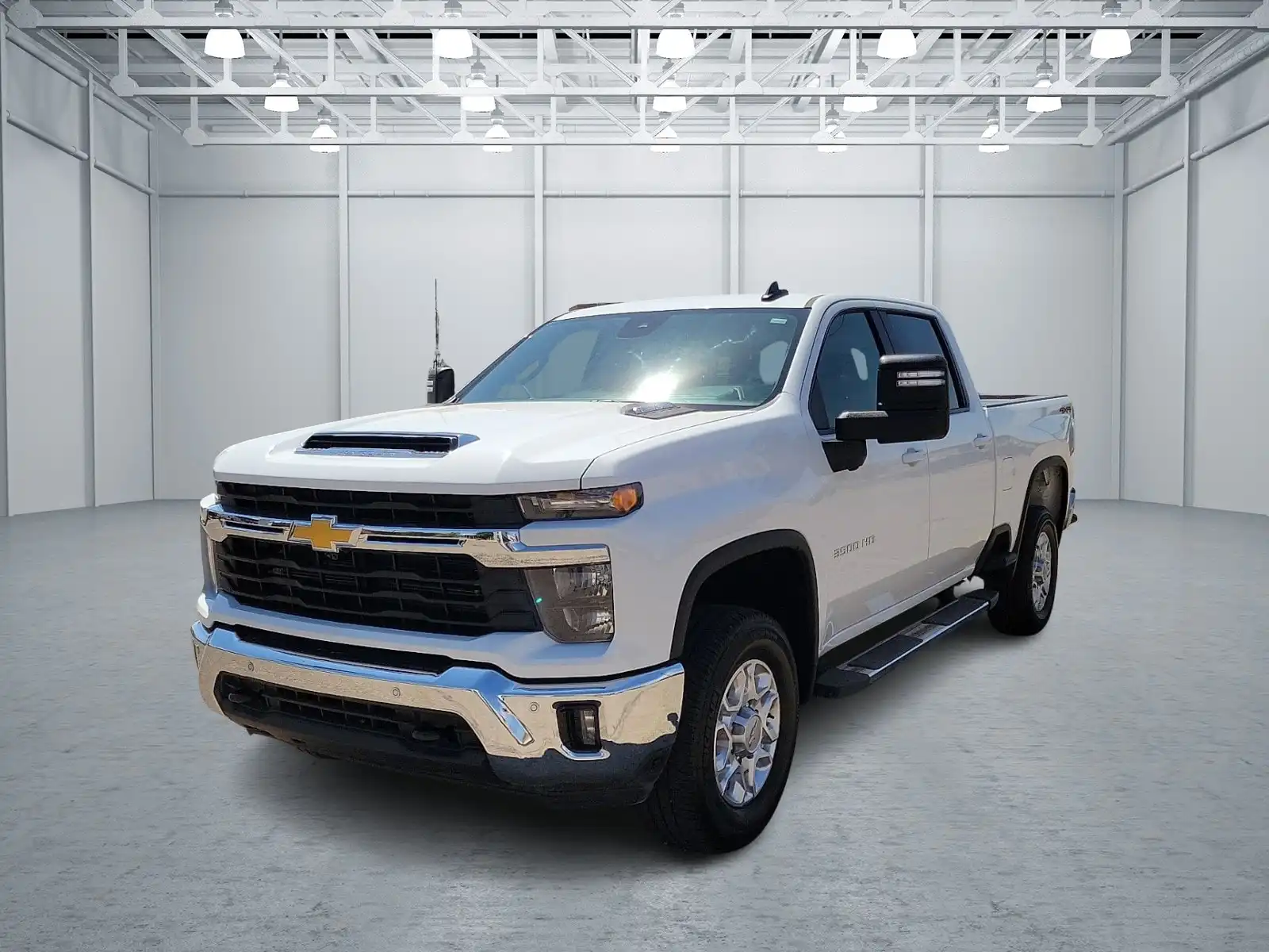 2025 Chevrolet Silverado HD LT 4WD Crew Cab Standard Box SRW's photo