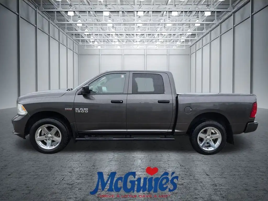 2018 RAM 1500 Express 4WD Crew Cab 5'7's photo