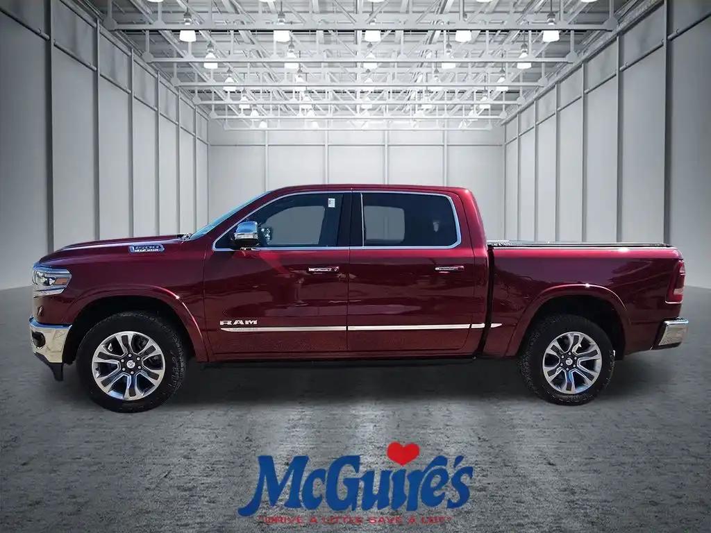 2022 RAM 1500 Limited 4WD Crew Cab 5'7's photo