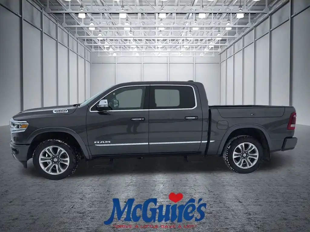 2022 RAM 1500 Limited 4WD Crew Cab 5'7's photo