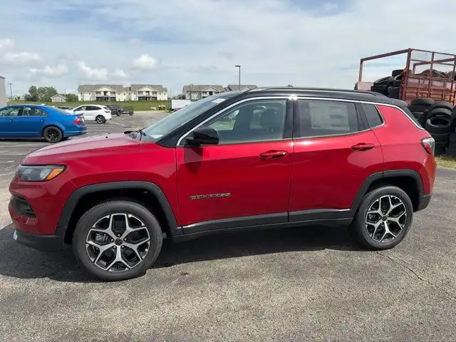 2026 Jeep Compass Limited 4WD's photo