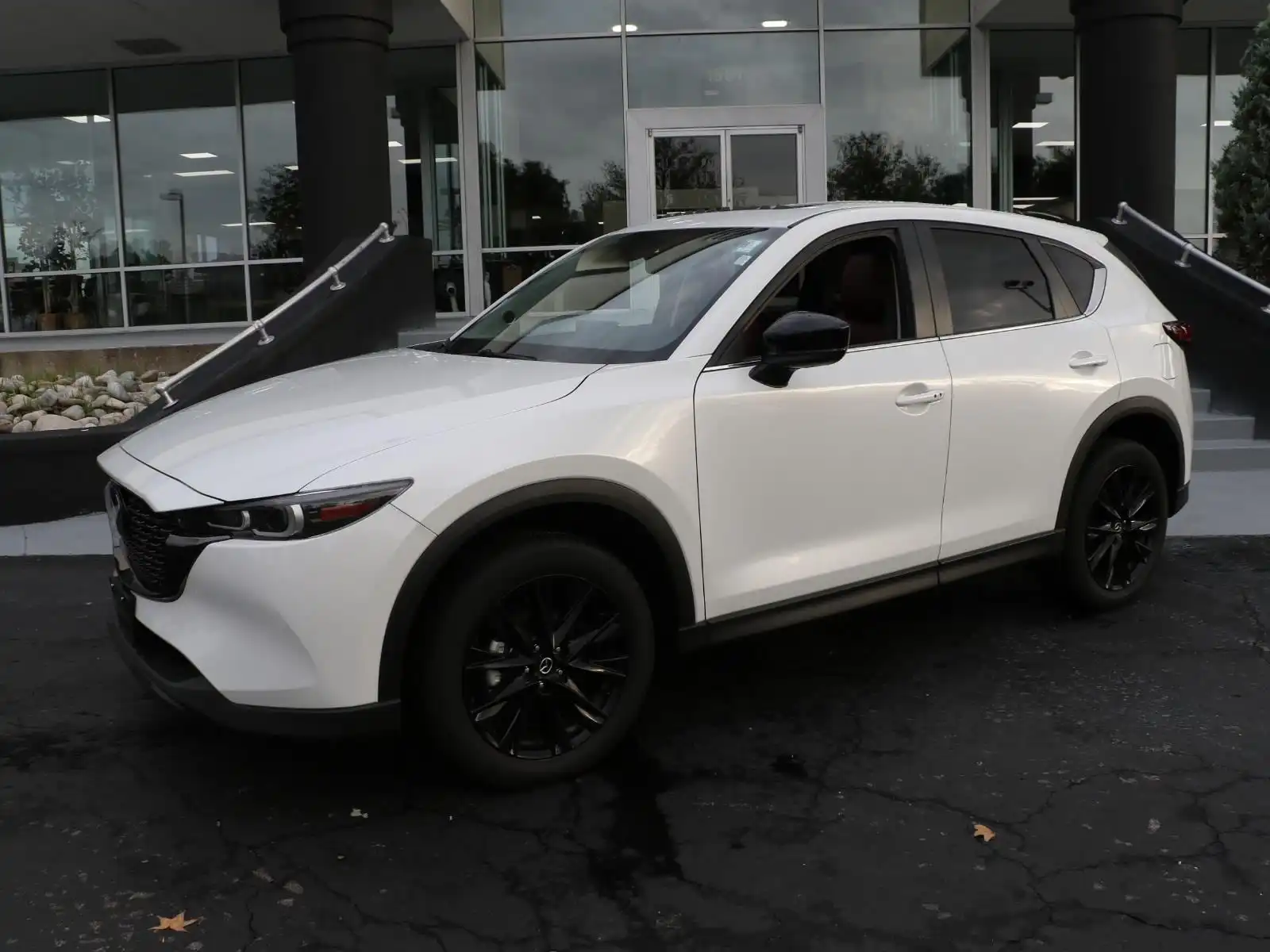 2025 Mazda CX-5 Carbon Edition AWD Auto S's photo