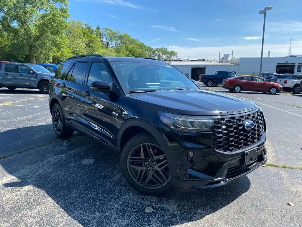 2026 Ford Explorer ST 4WD's photo