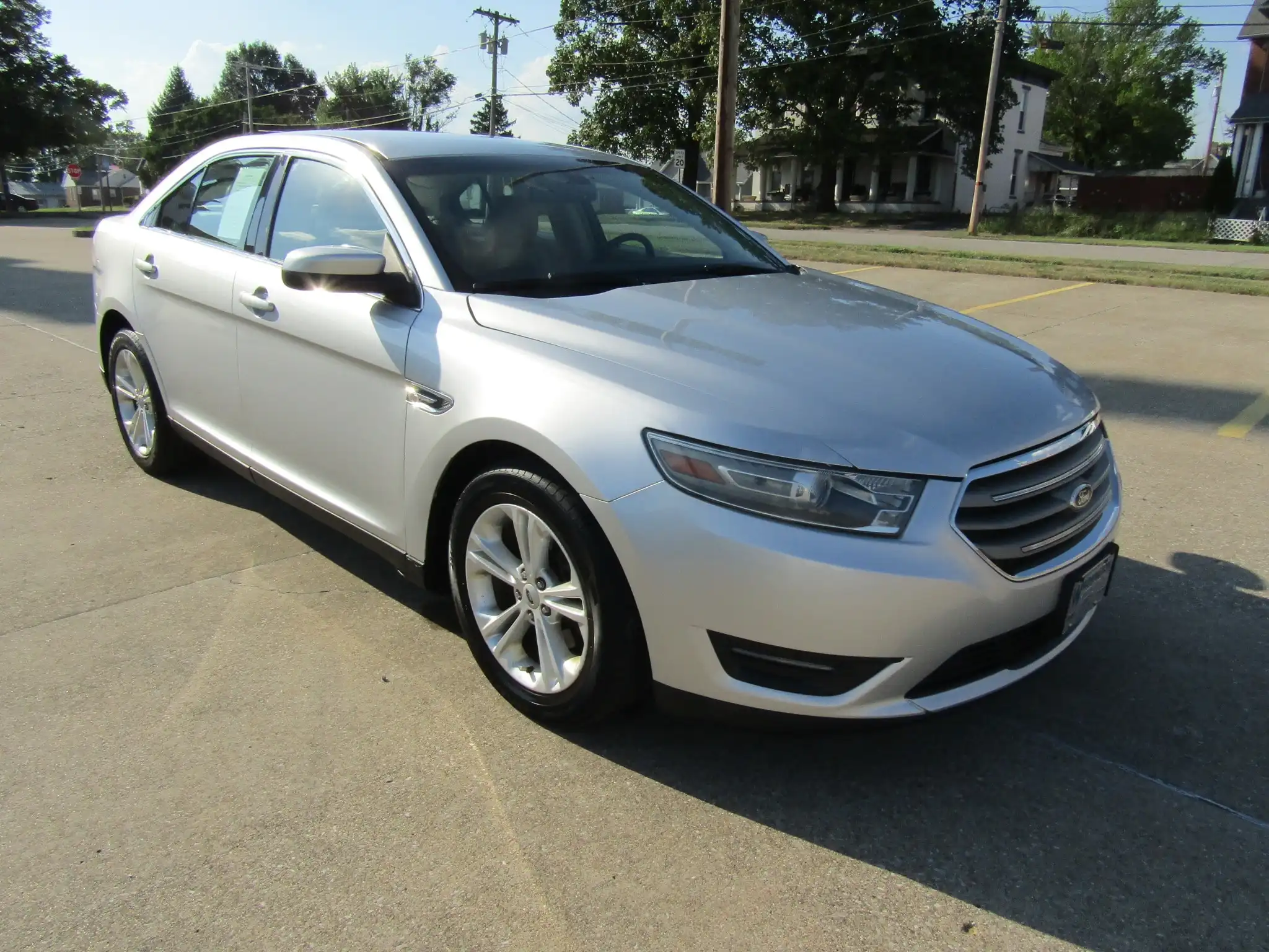 2013 Ford Taurus SEL FWD's photo