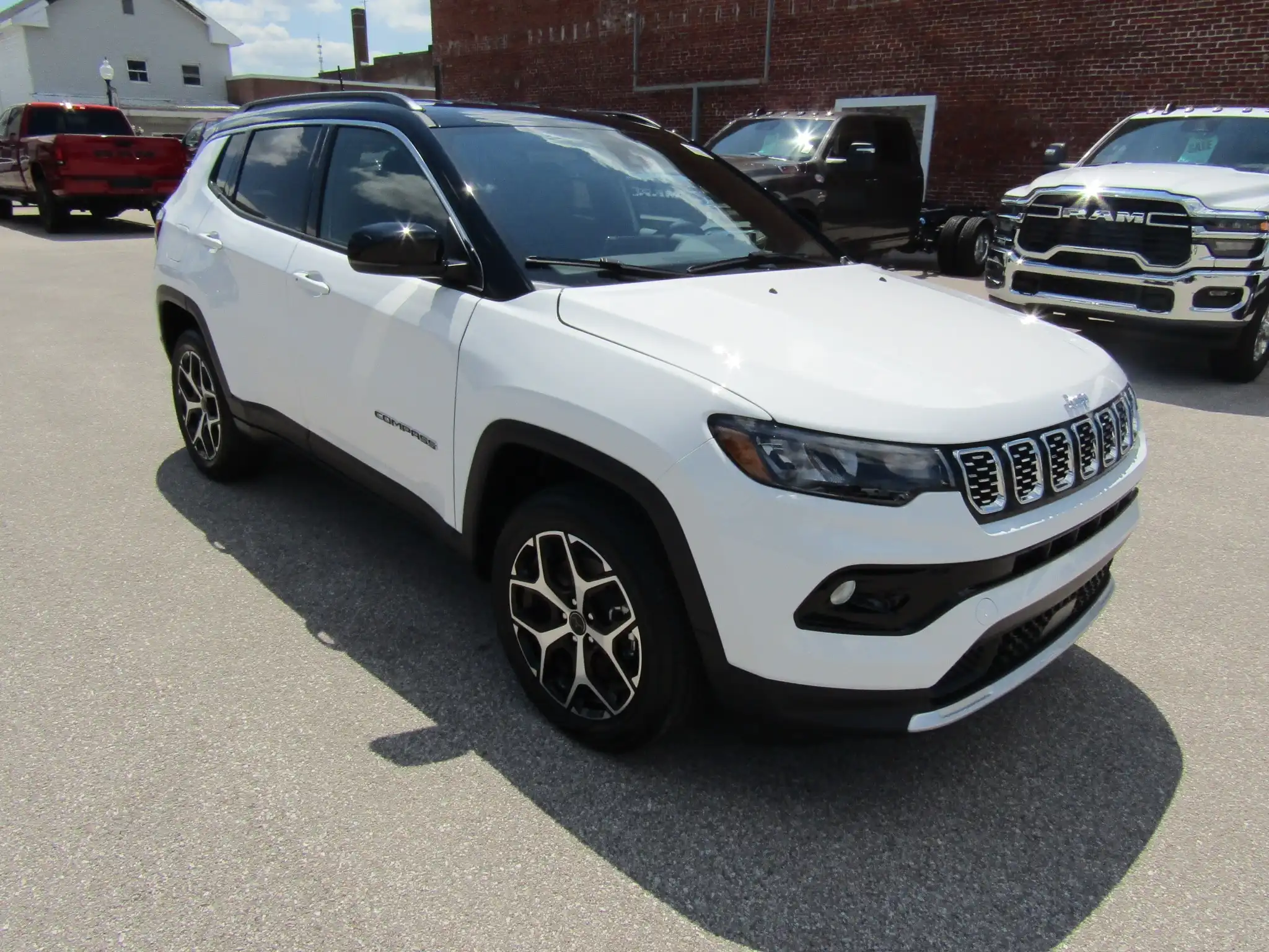 2026 Jeep Compass Limited 4WD's photo