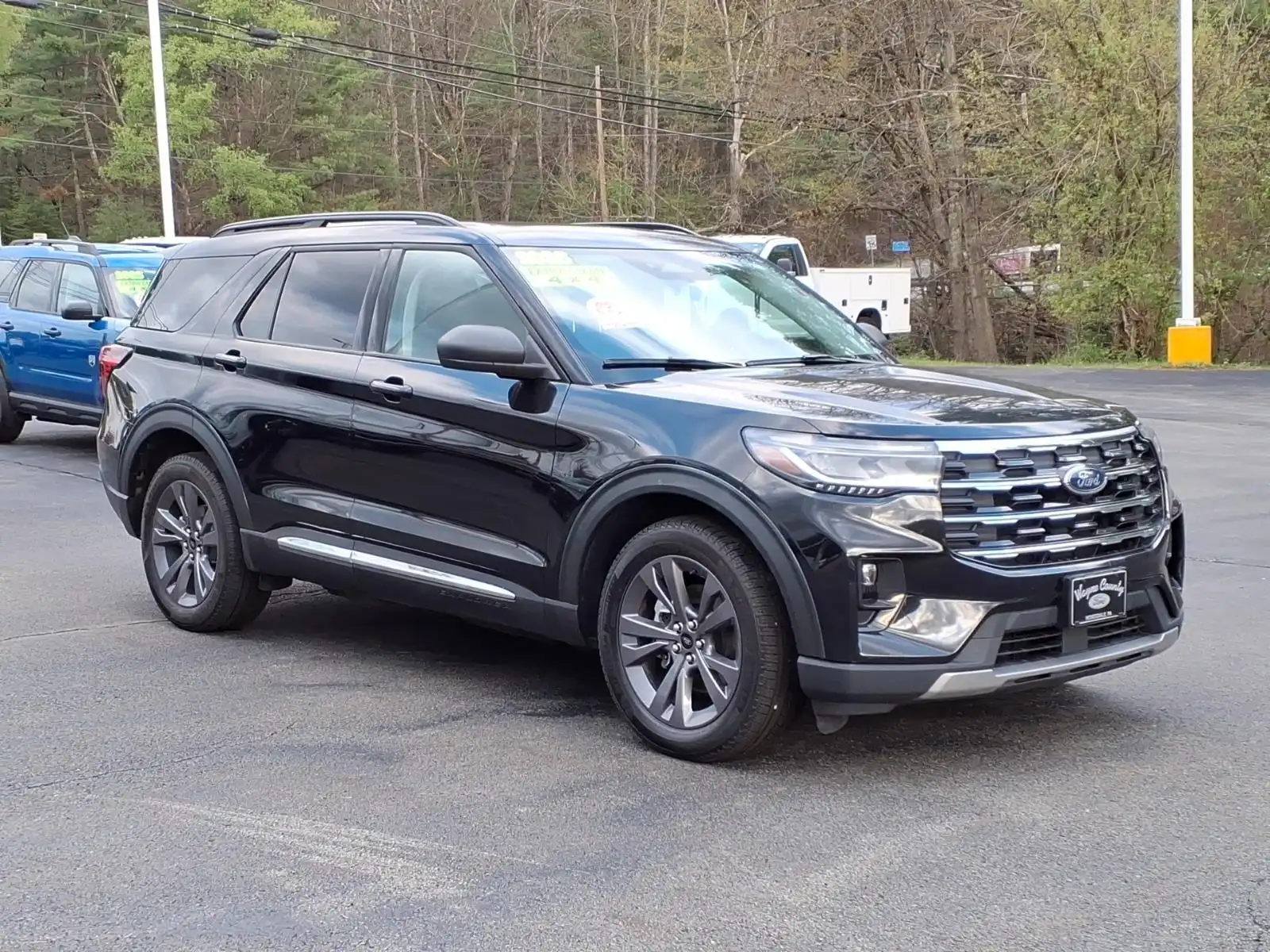2025 Ford Explorer Active 4WD PL535's photo