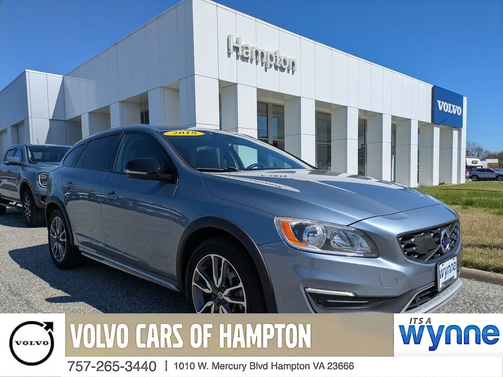 2018 Volvo V60 T5 AWD Cross Country's photo