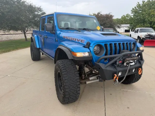 2021 Jeep Gladiator Mojave photo 3