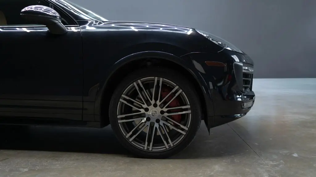 2016 Porsche Cayenne GTS photo 5