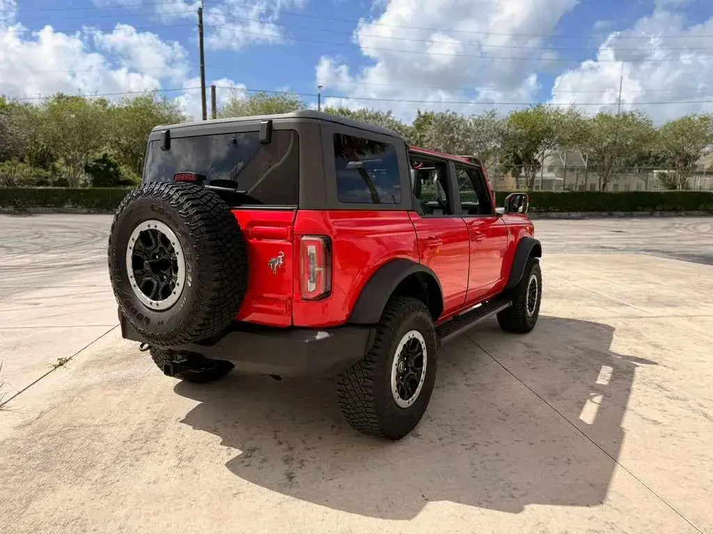 2022 Ford Bronco Outer Banks Advanced 4x4 photo 4