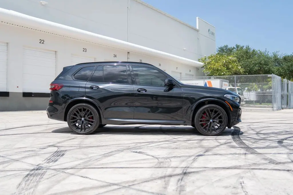 2023 BMW X5 sDrive40i photo 3