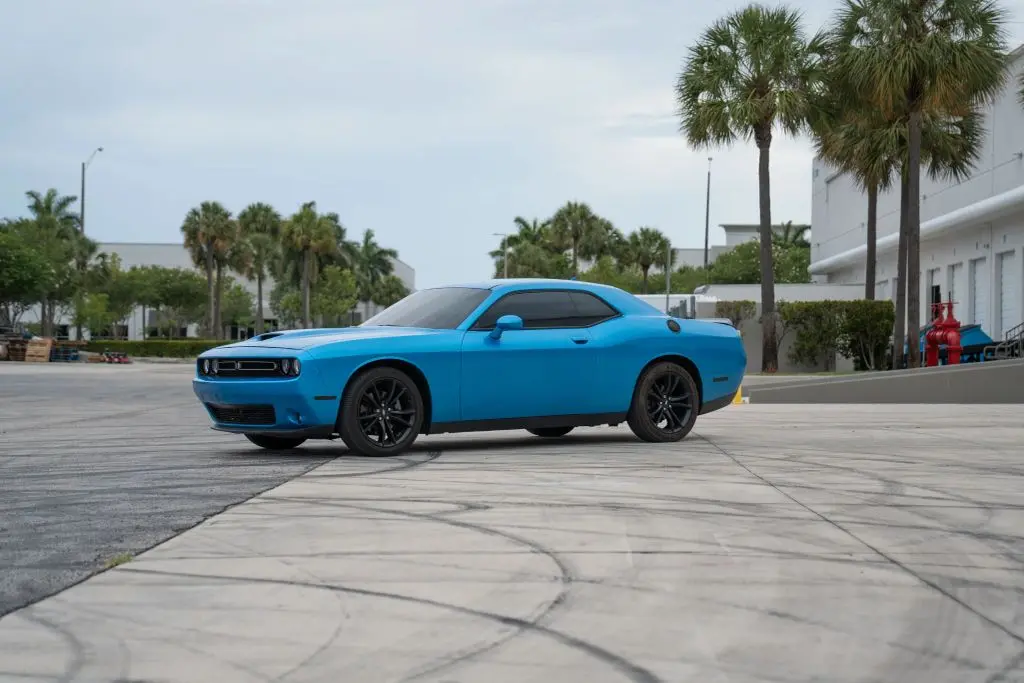 2018 Dodge Challenger SXT Plus photo 3