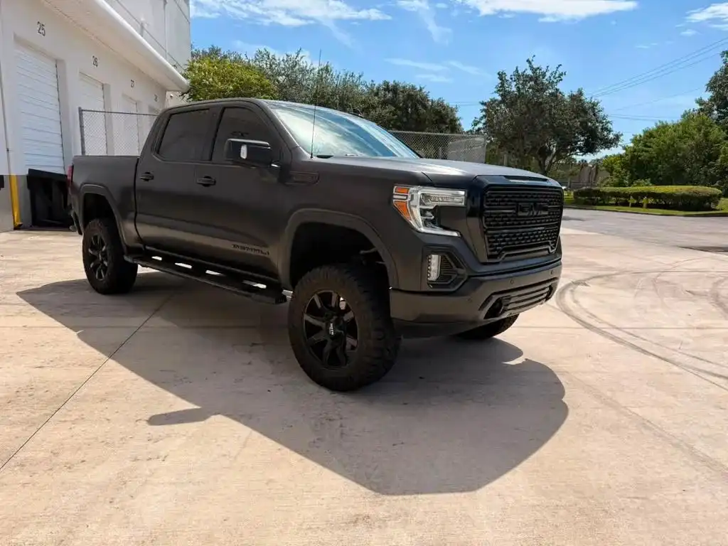 2021 GMC Sierra Denali 2WD Crew Cab Short Box's photo