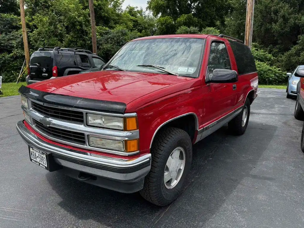 1999 Chevrolet Tahoe 4X4's photo