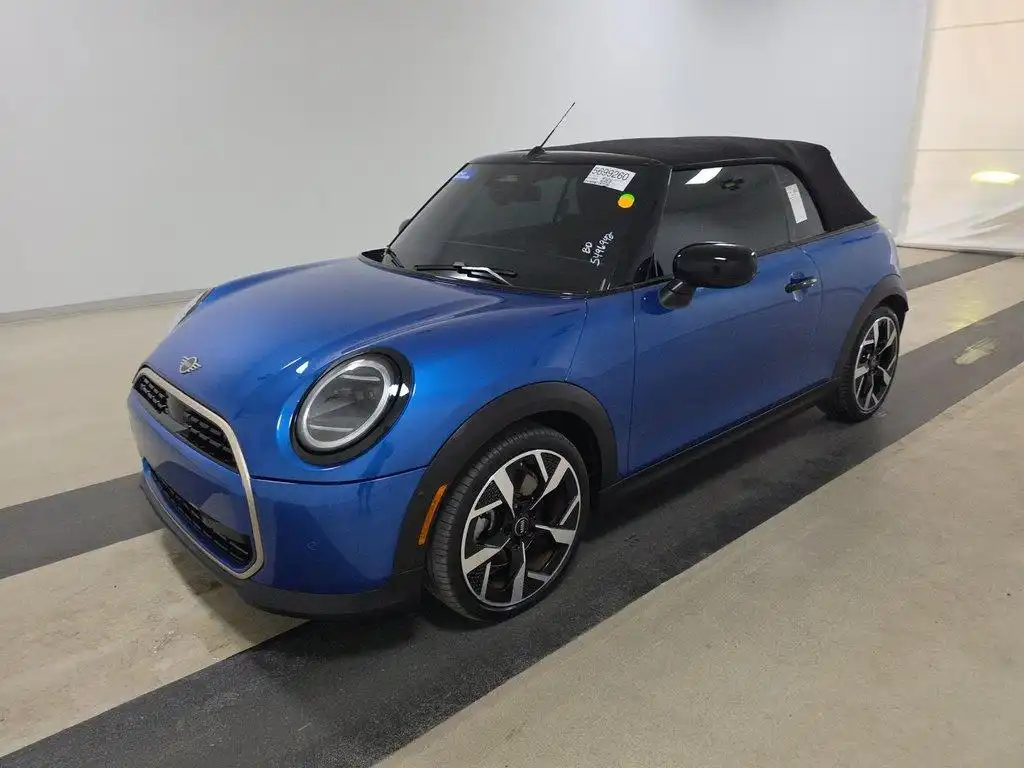 2025 MINI Convertible Cooper Signature's photo