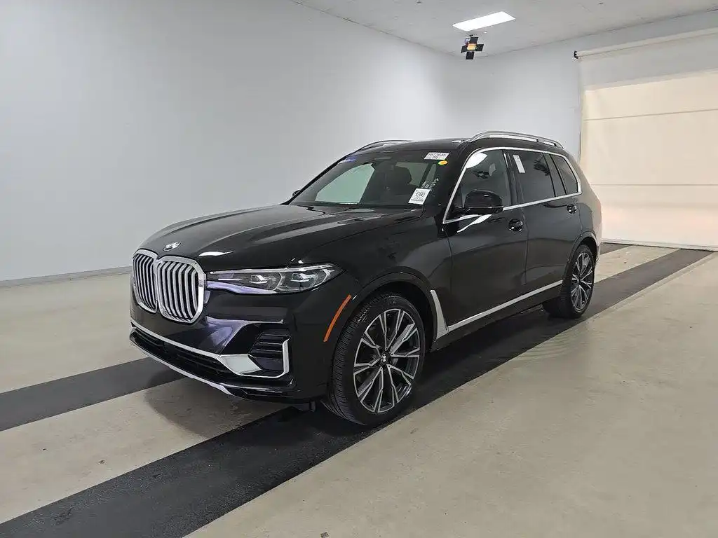 2021 BMW X7 xDrive40i's photo