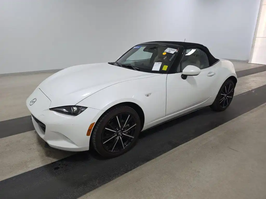 2025 Mazda MX-5 Miata's photo