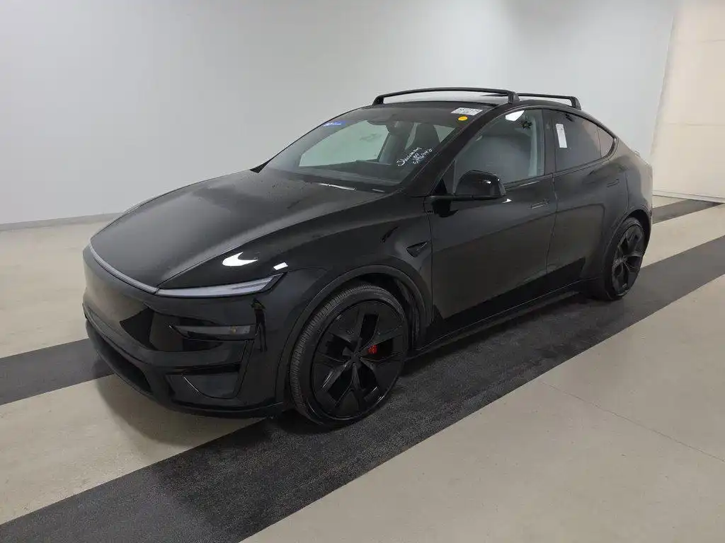 2026 Tesla Model Y Performance All-Wheel Drive's photo