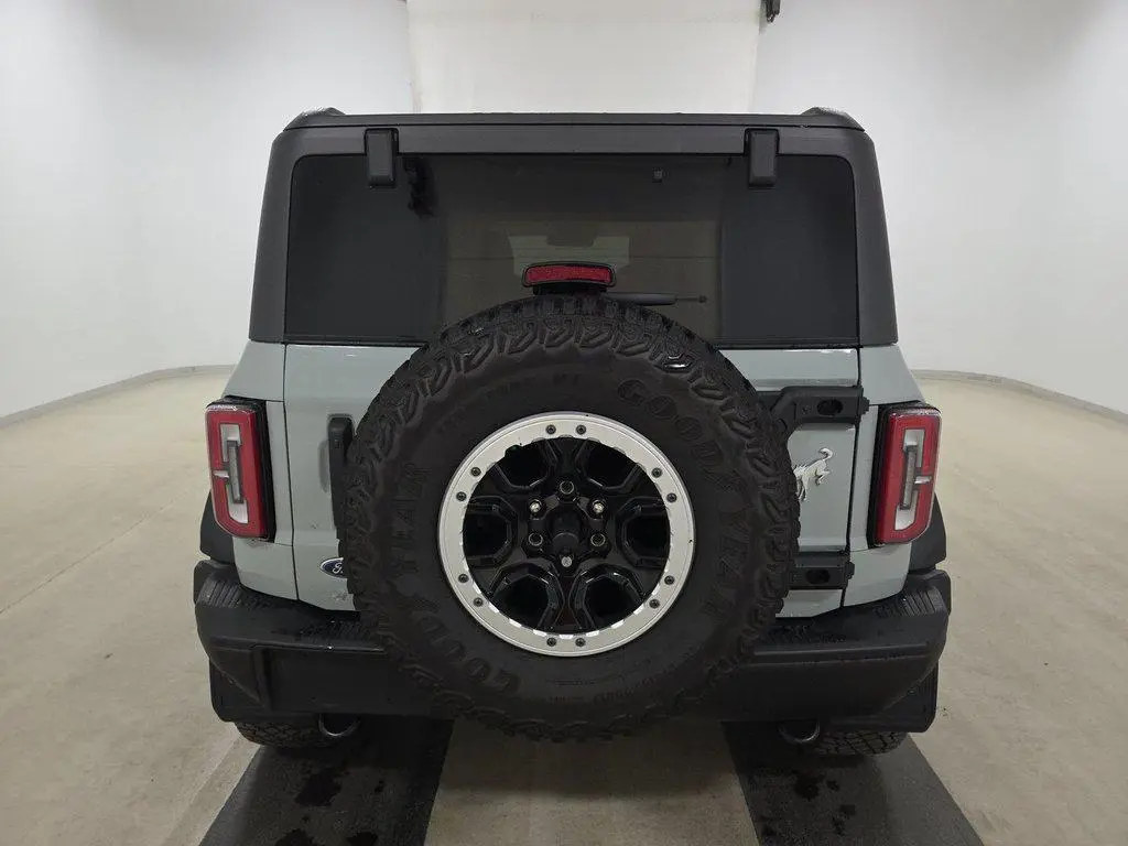 2023 Ford Bronco Badlands 4WD photo 5