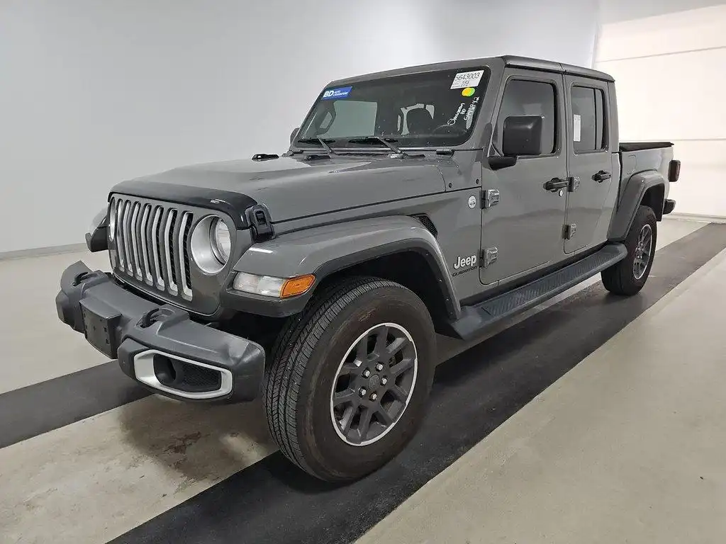 2021 Jeep Gladiator Overland's photo