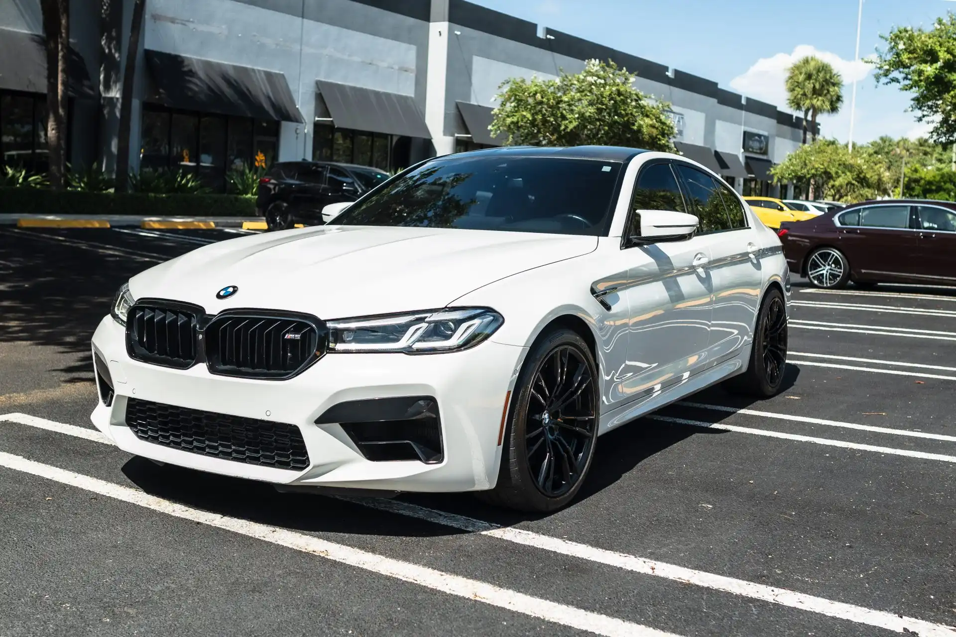 2022 BMW M5 Base's photo