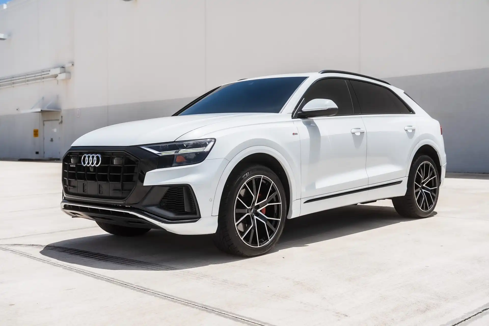 2020 Audi Q8 55 Premium Plus Tiptonic quattro's photo