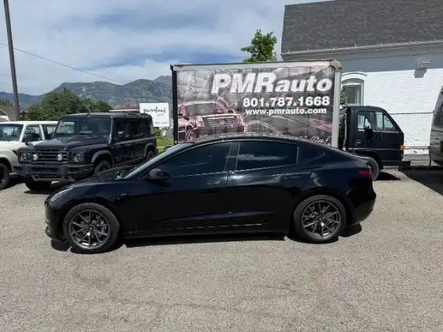 2022 Tesla Model 3 Long Range Dual Motor All-Wheel Drive's photo