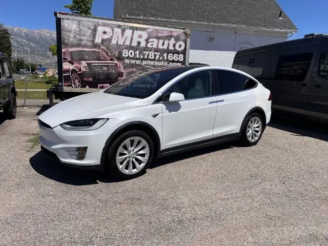 2020 Tesla Model X Long Range photo 1