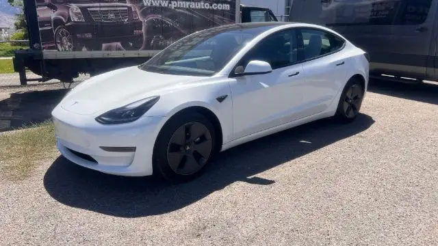 2023 Tesla Model 3 Base photo 1