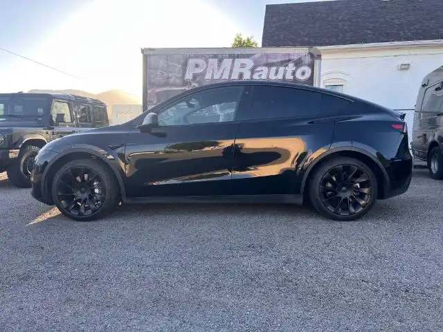 2023 Tesla Model Y Long Range Dual Motor All-Wheel Drive's photo