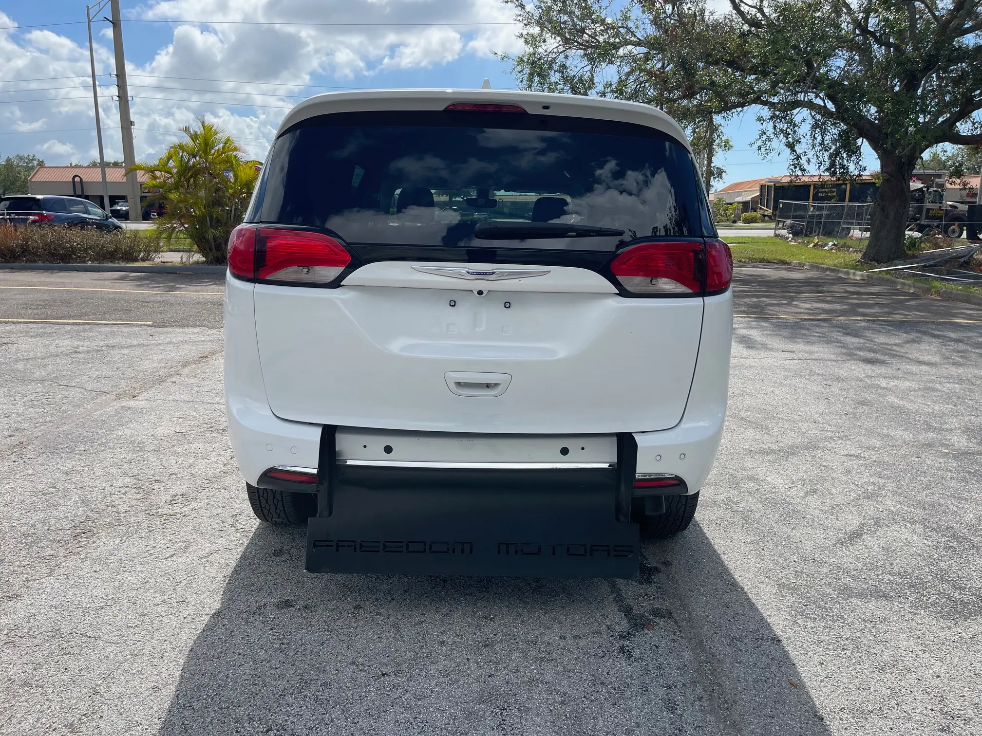 2020 Chrysler Pacifica Touring L photo 5