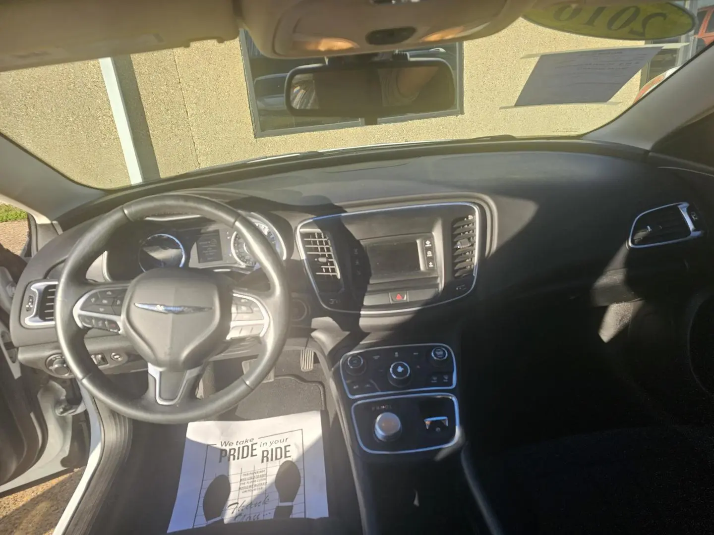 2016 Chrysler 200 Limited photo 5