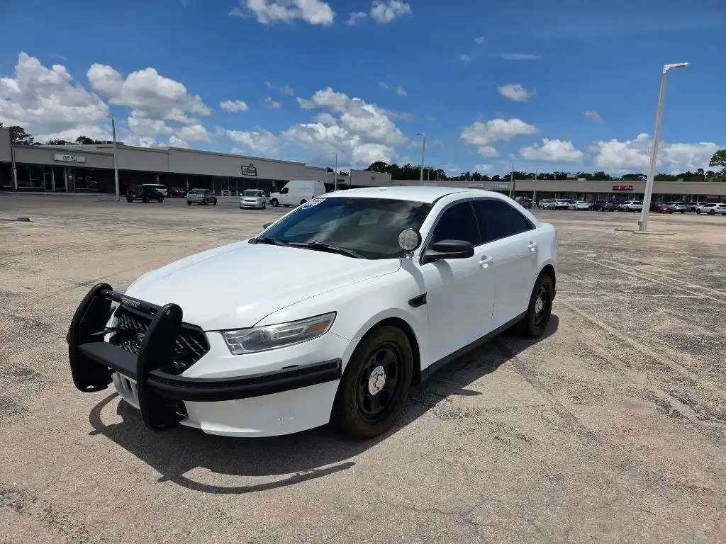2013 Ford Taurus's photo