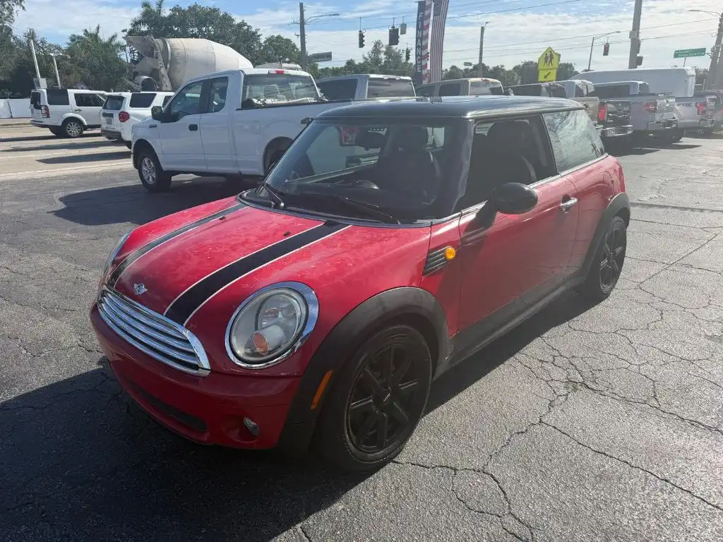 2010 MINI Cooper Base's photo