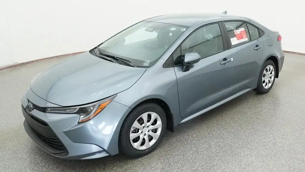 2026 Toyota Corolla LE CVT's photo