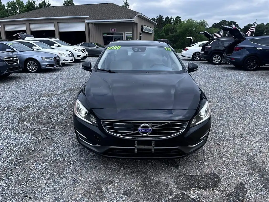 2016 Volvo S60 T5 Drive-E FWD Inscription Platinum's photo