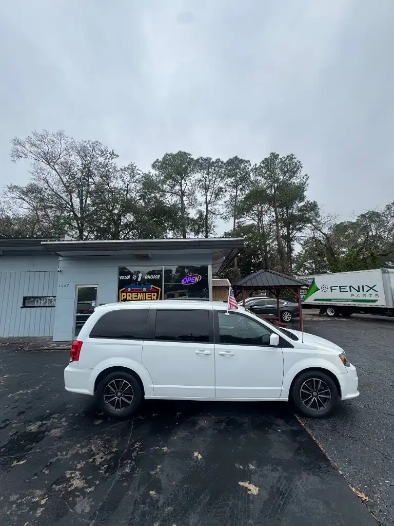 2018 Dodge Grand Caravan GT's photo