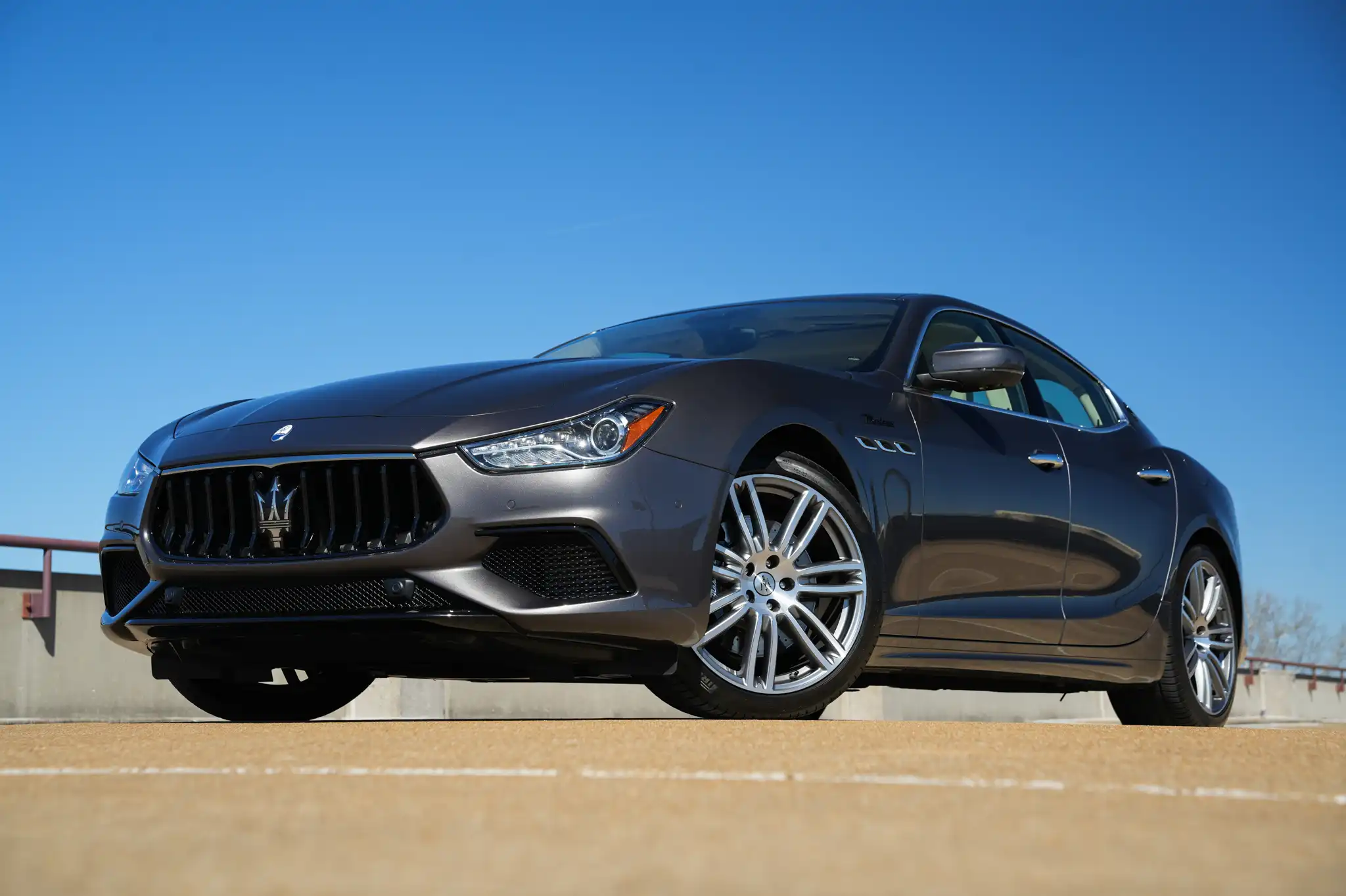 2022 Maserati Ghibli Modena Q4's photo