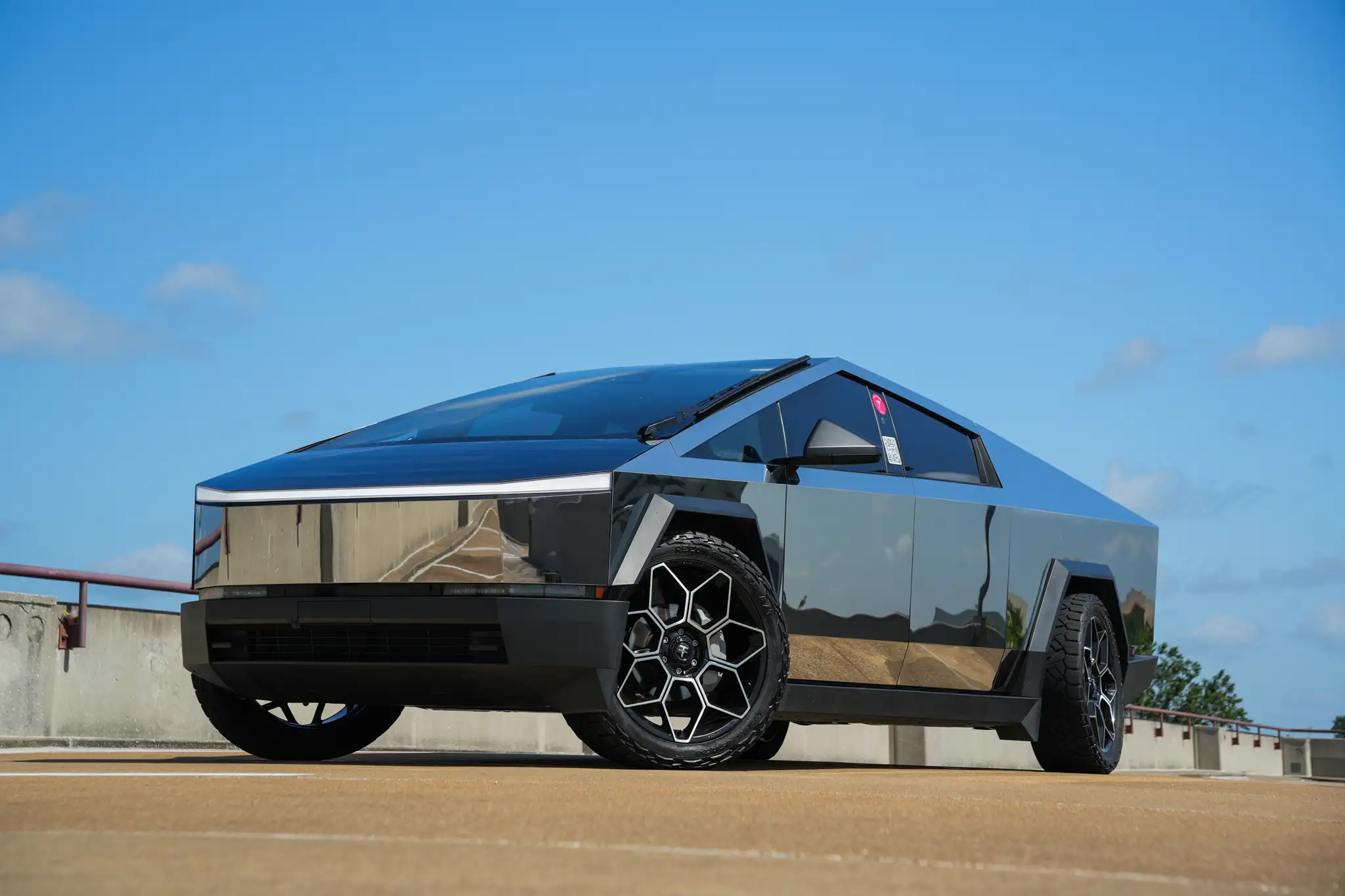 2024 Tesla Cybertruck Rear-Wheel Drive's photo