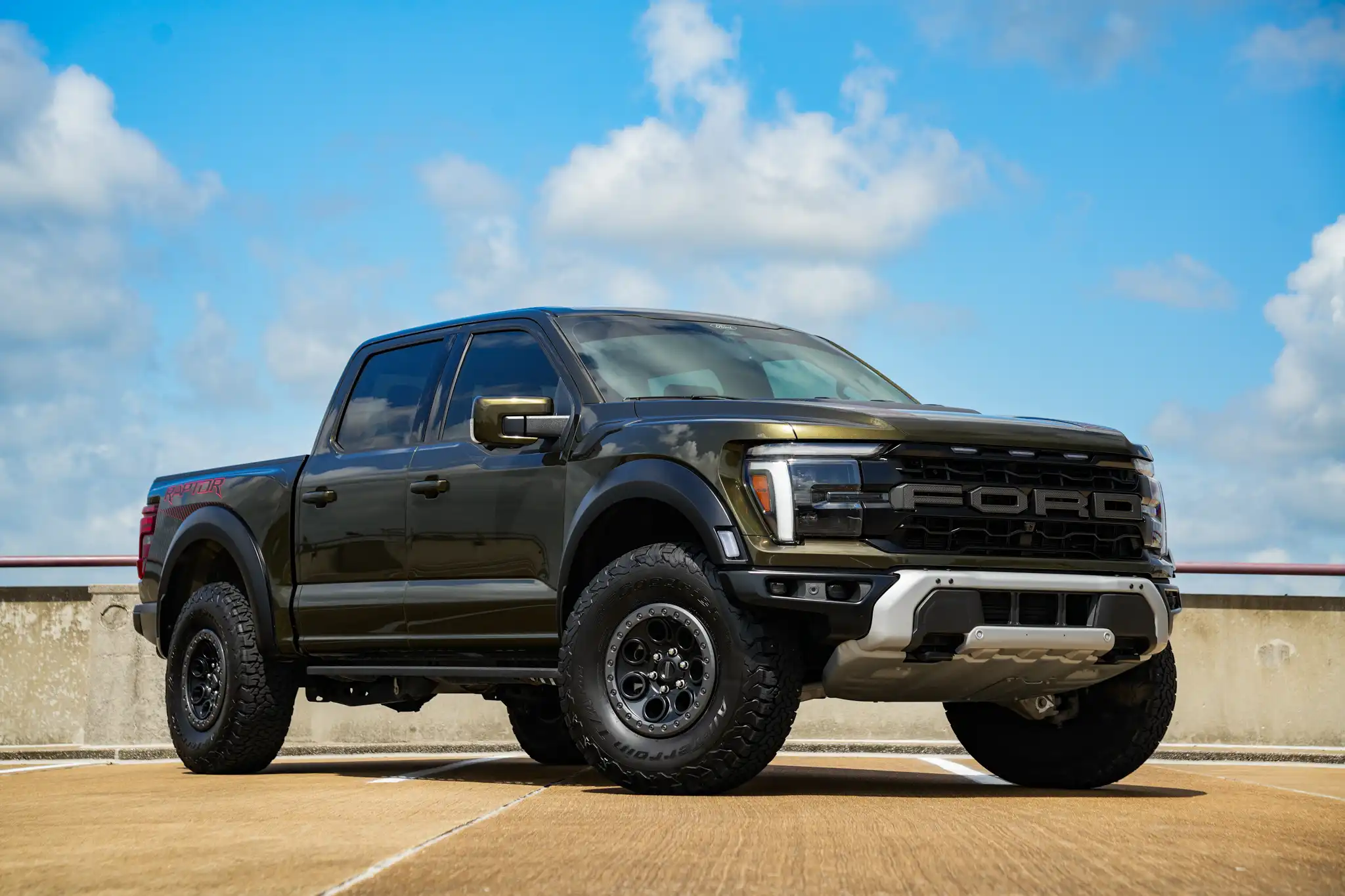 2025 Ford F-150 Raptor 4x4 SuperCrew 5-1/2 Box's photo