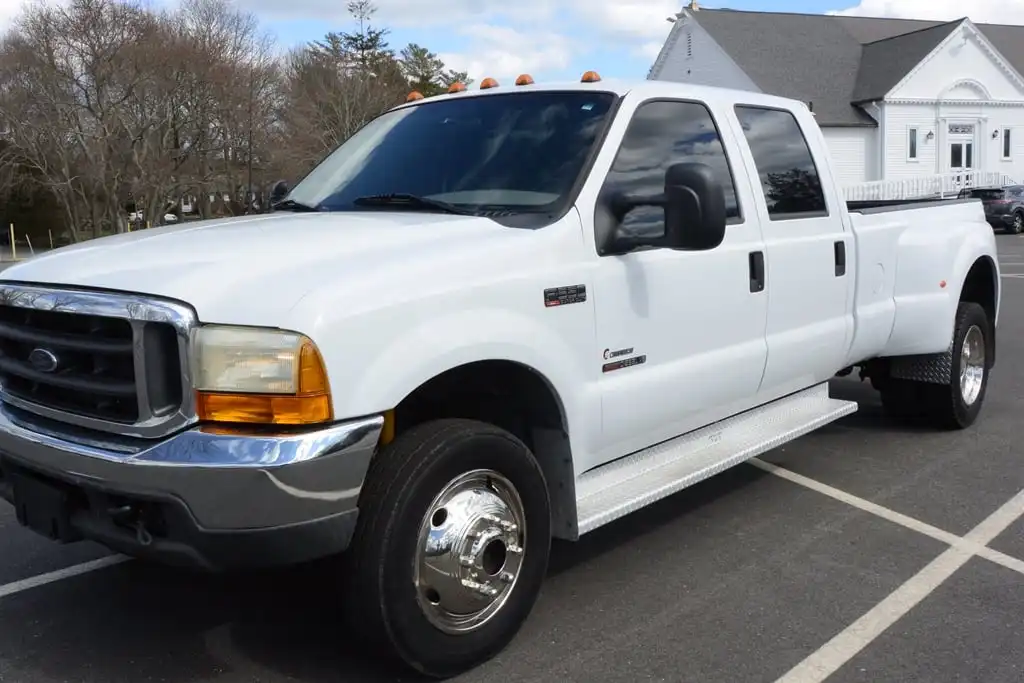 2000 Ford F-550's photo