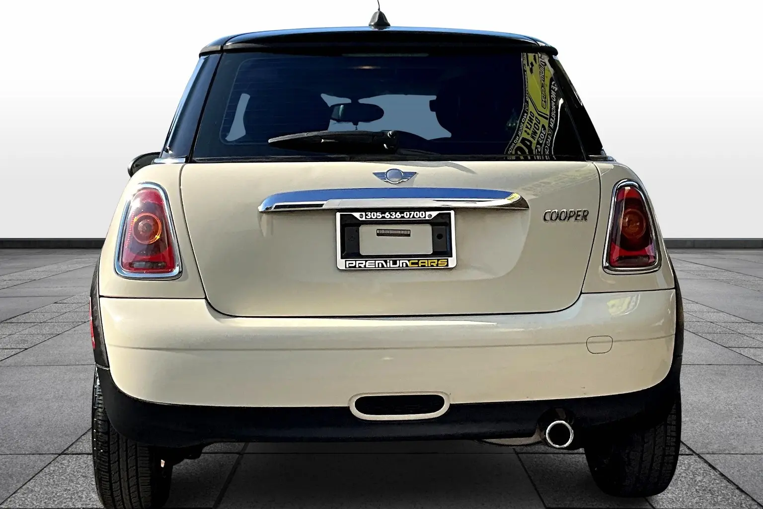 2009 MINI Cooper Base photo 5