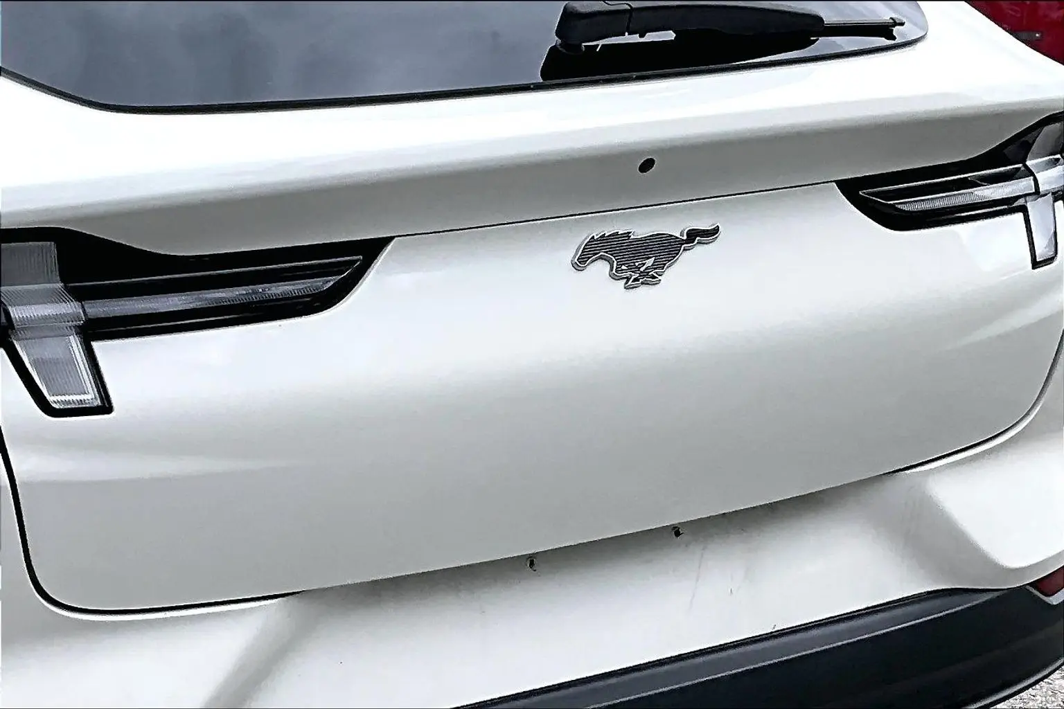 2022 Ford Mustang-Mach-e Select photo 5