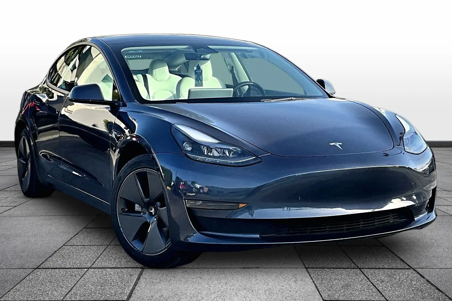 2023 Tesla Model 3 Base photo 3