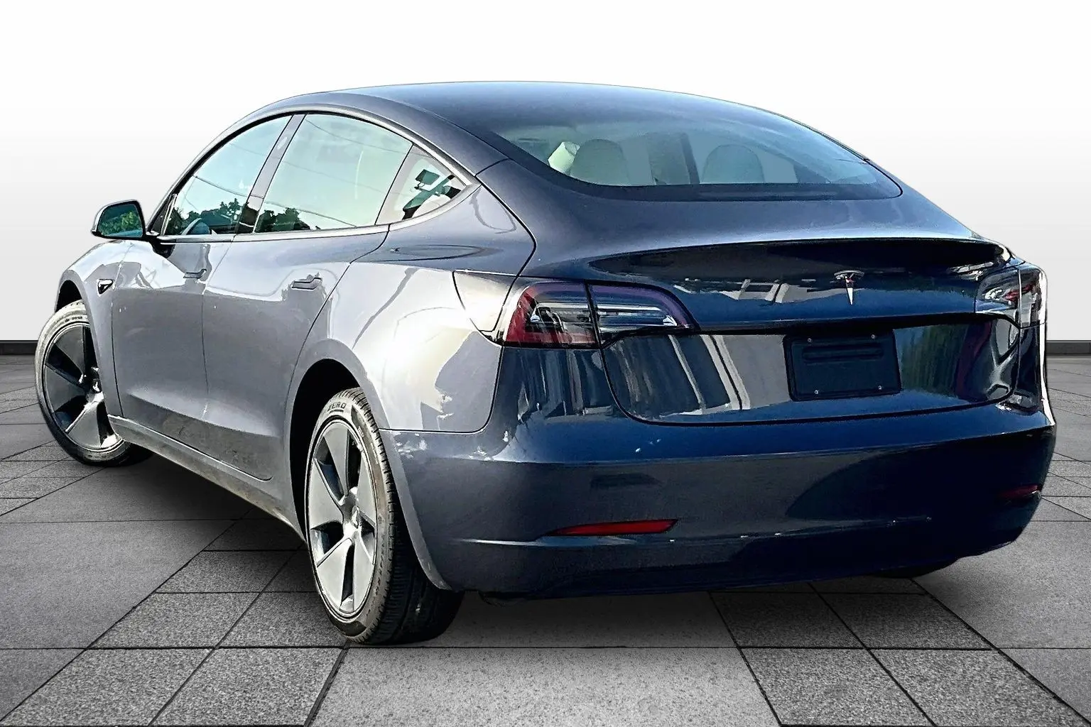 2023 Tesla Model 3 Base photo 4
