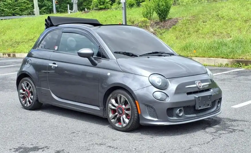 2014 FIAT 500 GQ Edition Cabrio's photo
